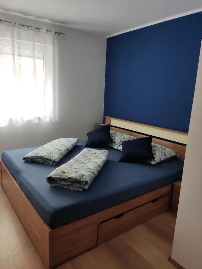 Apartment Ana Pula