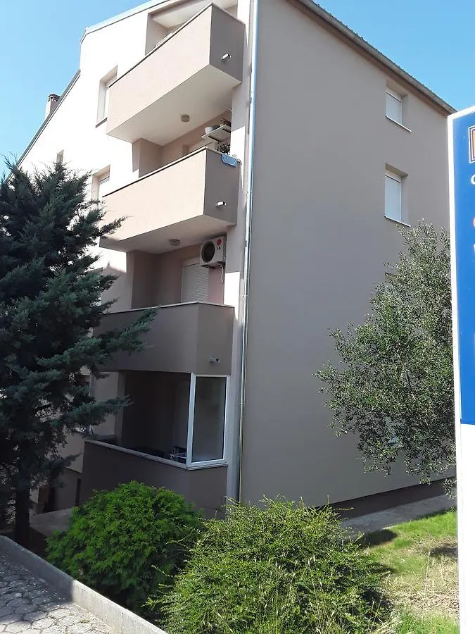 Apartment Ana Pula